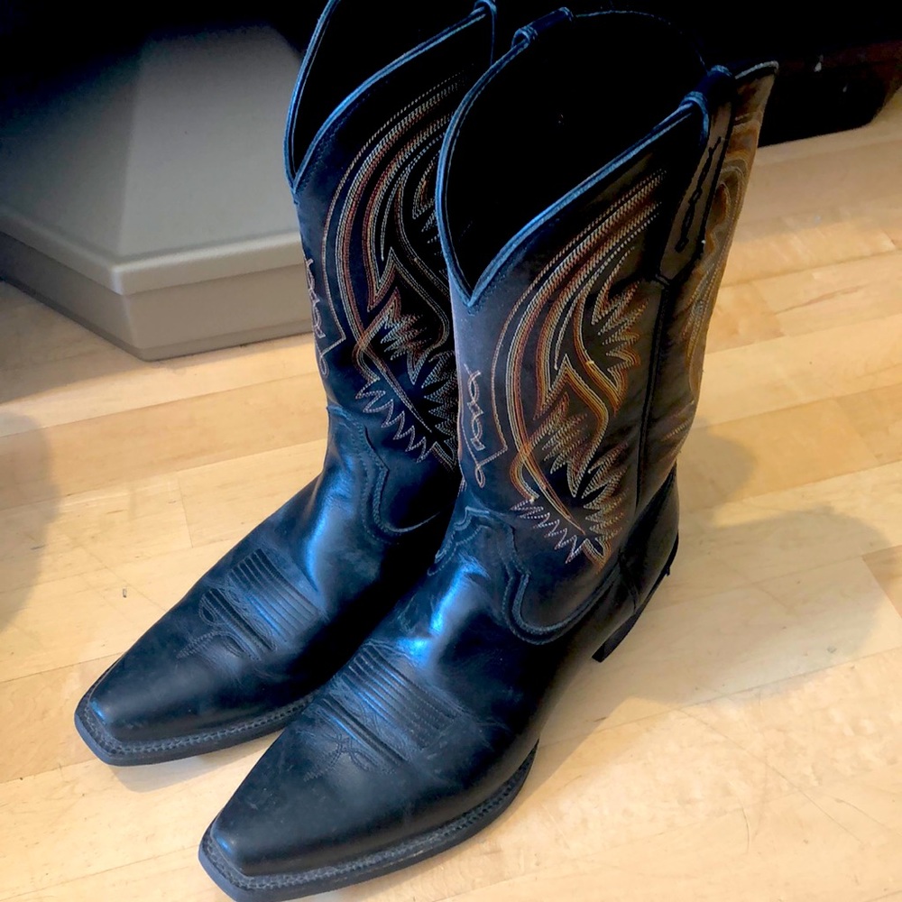 Ariat cowboy boots